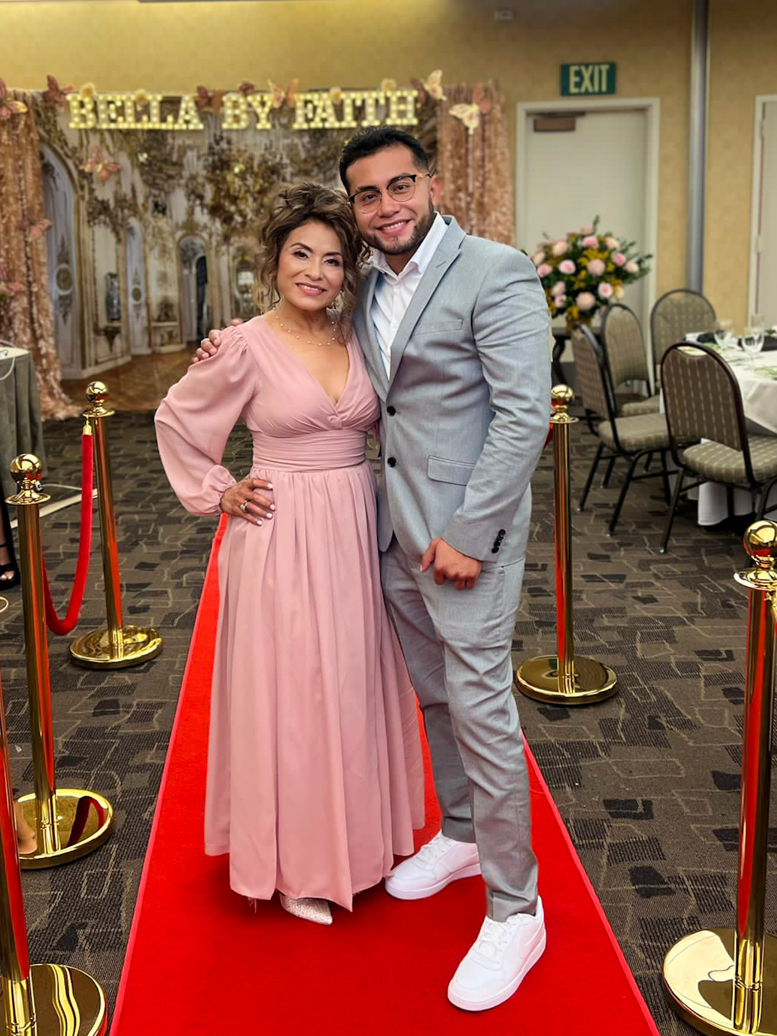 Eladio Rubisel junto a su madre